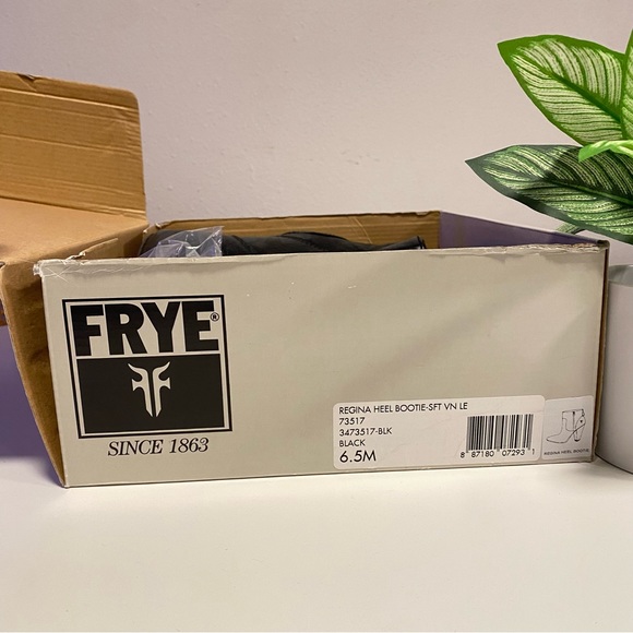Frye Regina Heel Bootie Soft Vintage Leather Boots - Picture 13 of 15